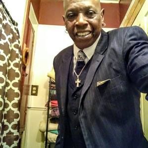 Meet your Posher, Lewis